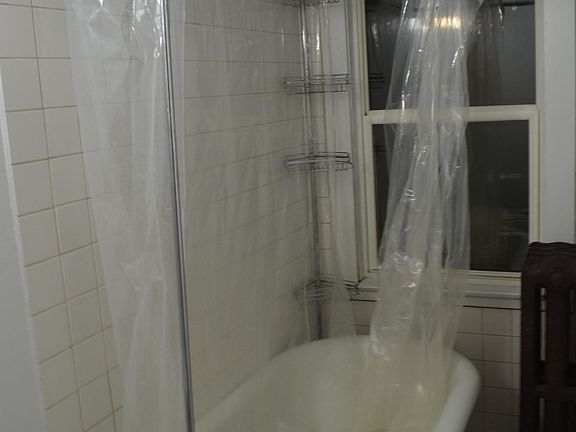 3rd image of 2800 14th Ave S APT 4