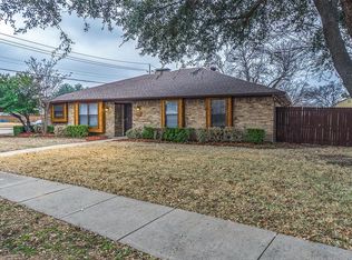 3852 Westminster Dr, Carrollton, TX 75007