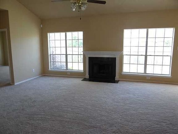5th image of 1575 Steeple Chase Ln