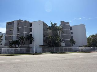 2000 Biarritz Dr APT 201, Miami Beach, FL 33141