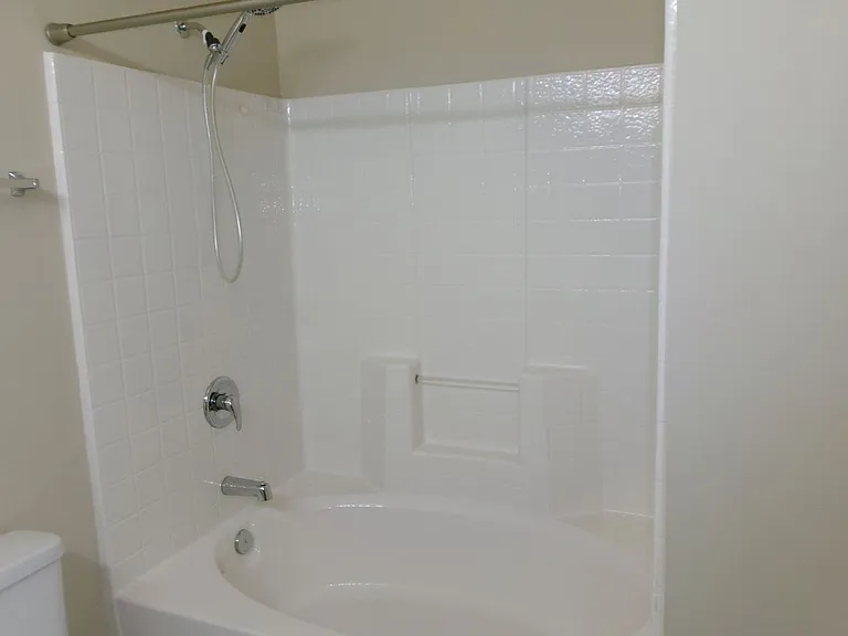 148 Westhaven Dr #10H — Photo 16