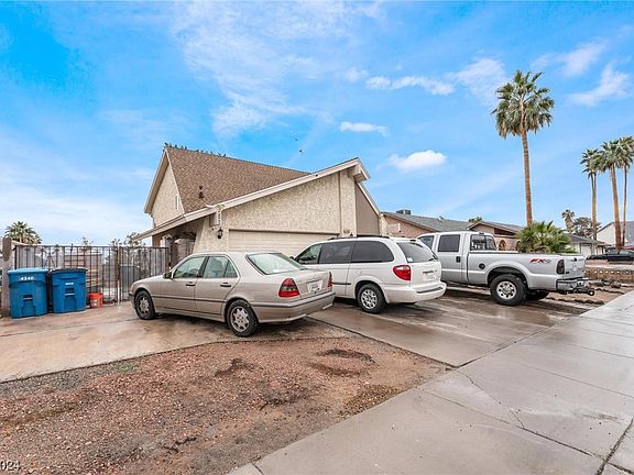 3rd image of 4340 Malaga Dr