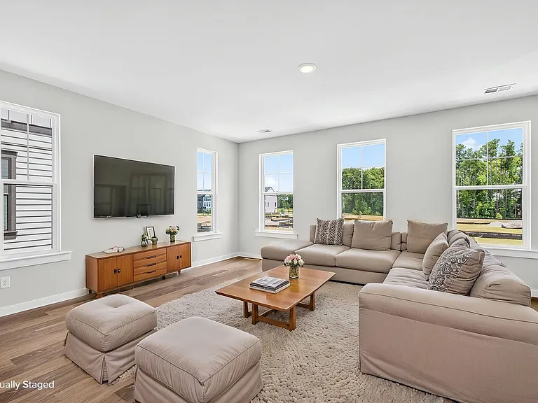 417 Talbot Dr — Photo 33