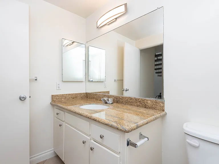 8211 Redlands St #8 — Photo 11