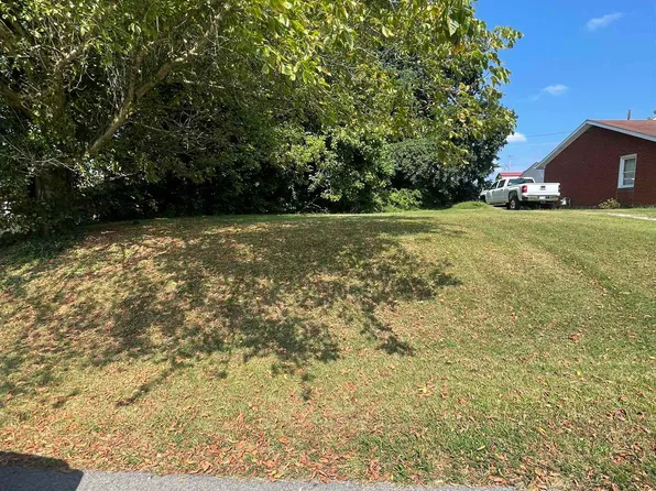 403 Linden Ave, South Pt, OH 45680