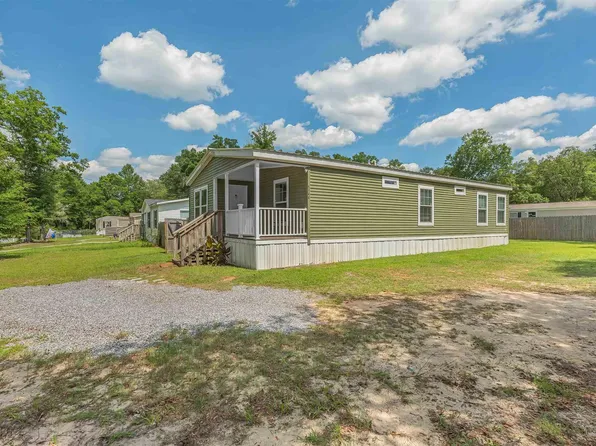 5144 Pauline St, Milton, FL 32583