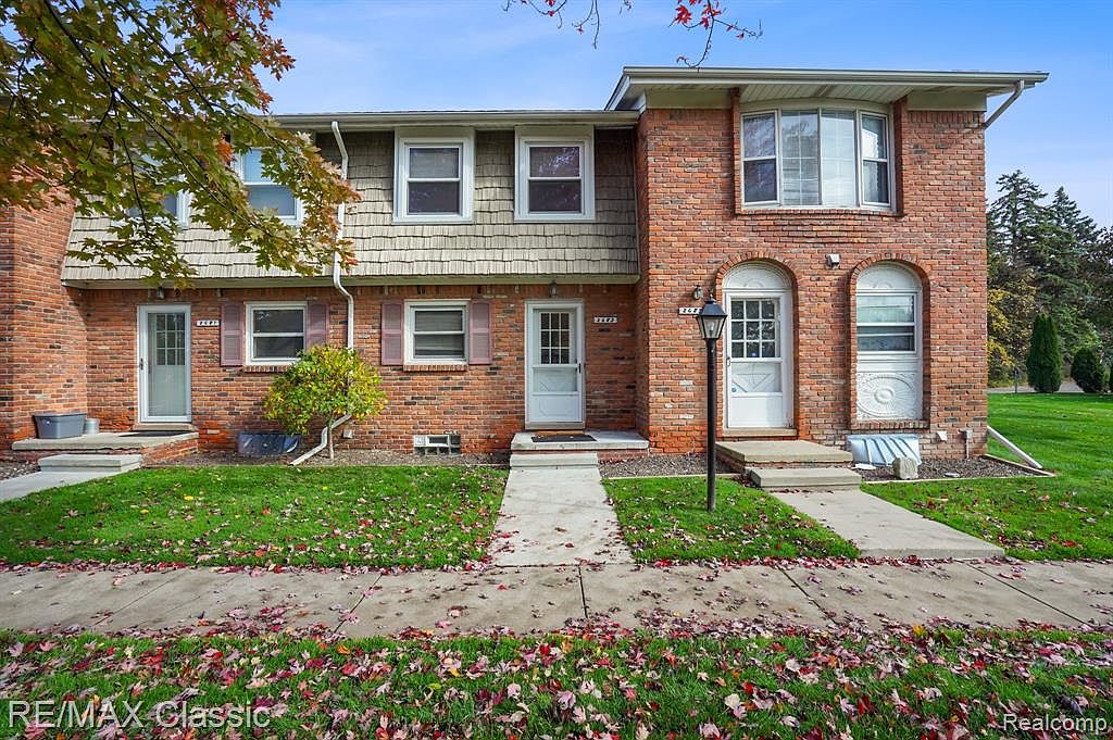 2683 Kingstowne Dr 9, Commerce Township, MI 48390 Zillow