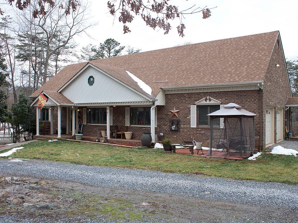 1st image of 175 S Lake Dr