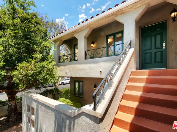 8585 Airdrome St, Los Angeles, CA 90035