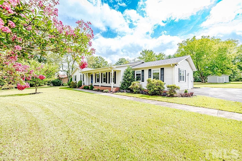 105 Edgewater Dr, Broadway, NC 27505 MLS 2527572 Zillow