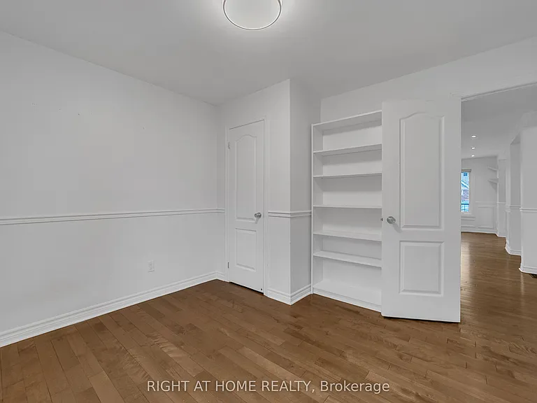 41 Monarchdale Ave — Photo 28