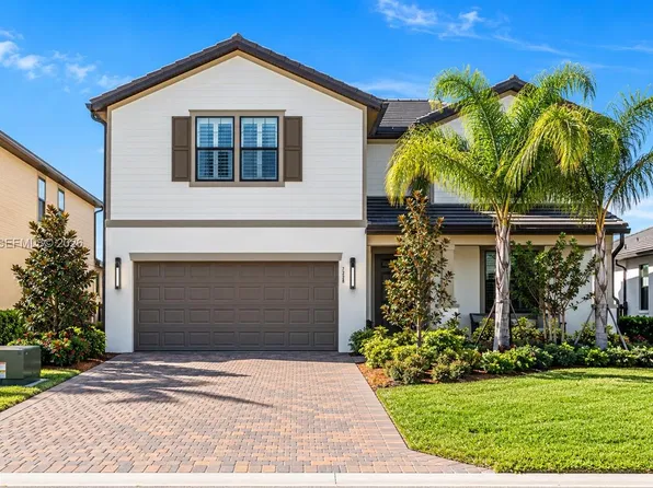 728 SE Boboli Way, Port Saint Lucie, FL 34984