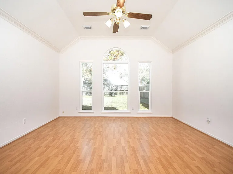 4323 Magnolia Ln — Photo 24