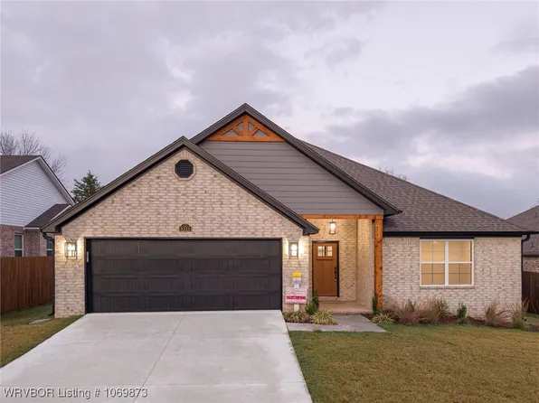 8311 McLaren Dr, Fort Smith, AR 72916