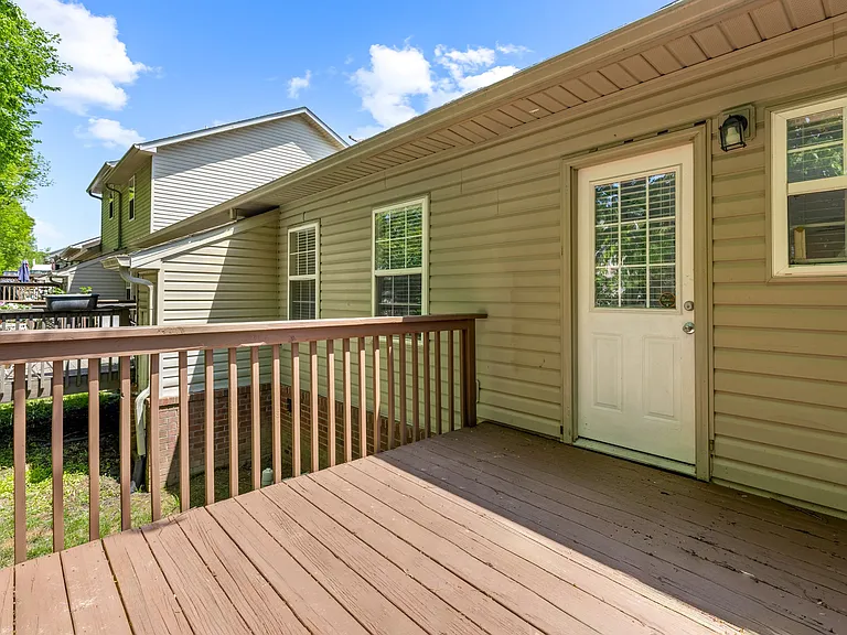 1311 Cashmere Dr — Photo 35