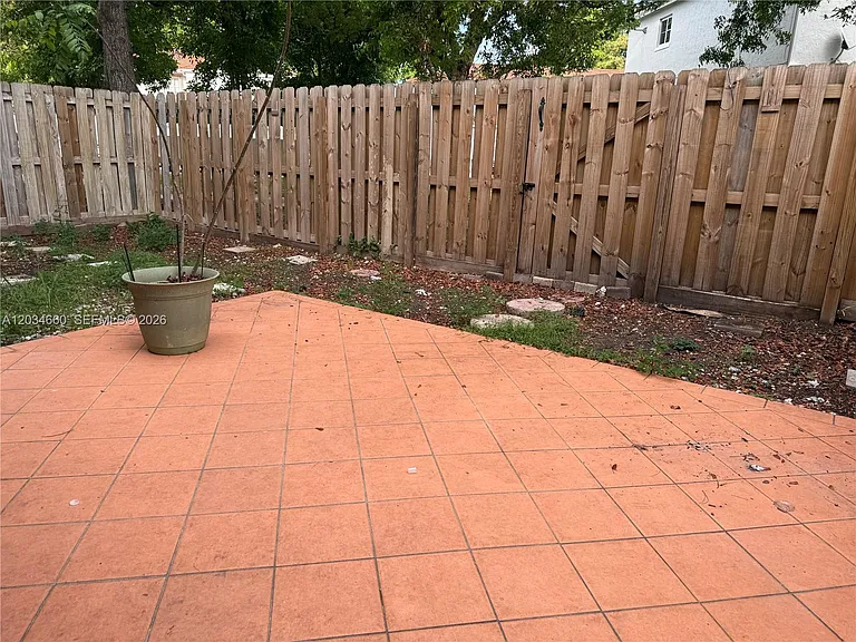 14213 SW 126th Pl — Photo 8