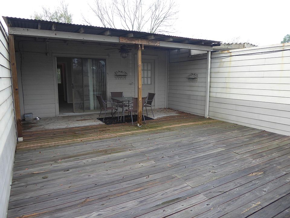 2nd floor private deck