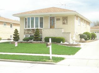 6437 W 84th Pl, Oak Lawn, IL