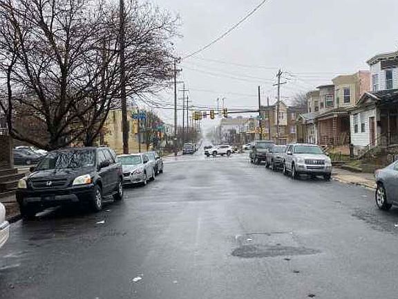 5th image of 1616 W Loudon St