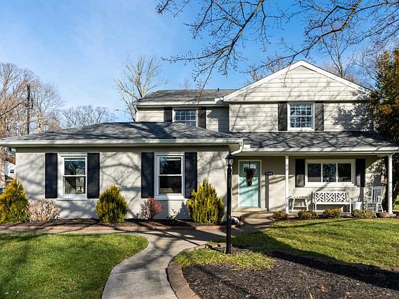 3rd image of 7400 Glenover Dr