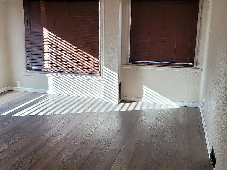 708 Brown Ave — Photo 5