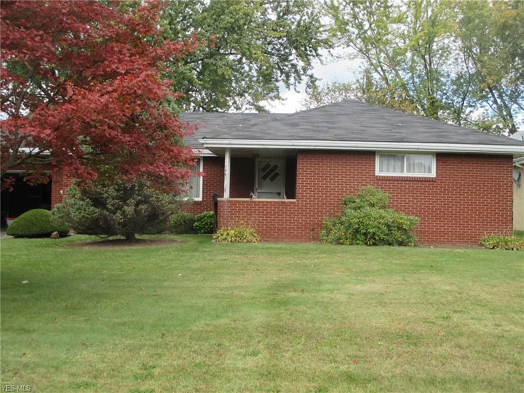 756 Porter Ave photo 1