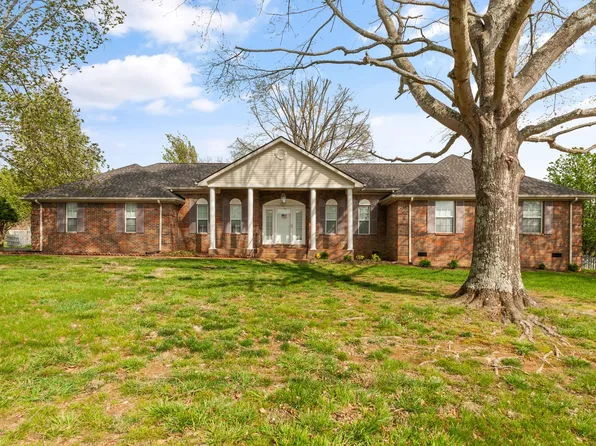 65 Oak Valley Dr, Spring Hill, TN 37174