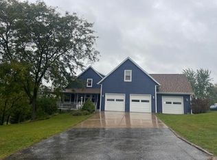10870 Kingsland Rd, Blue Mounds, WI 53517