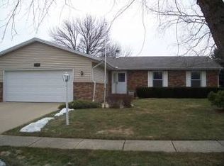 2206 Carlisle Dr, Champaign, IL
