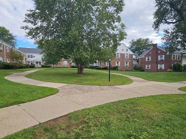 129 River Dr APT B, Elmwood Park, NJ 07407
