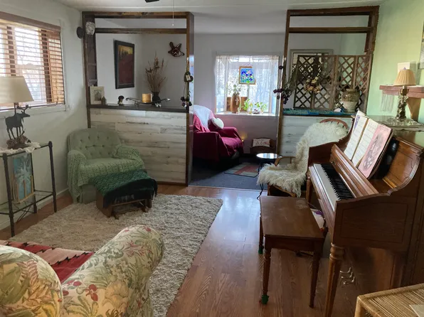 1111 N 5th St, Canon City, CO 81212