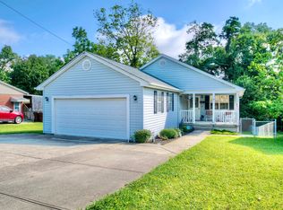 16 Goodridge Dr, Florence, KY 41042