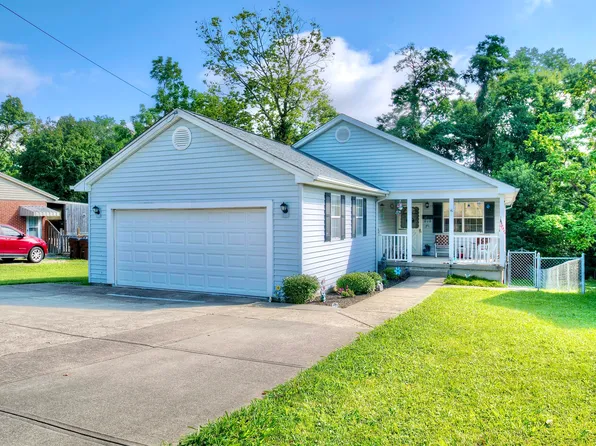 16 Goodridge Dr, Florence, KY 41042