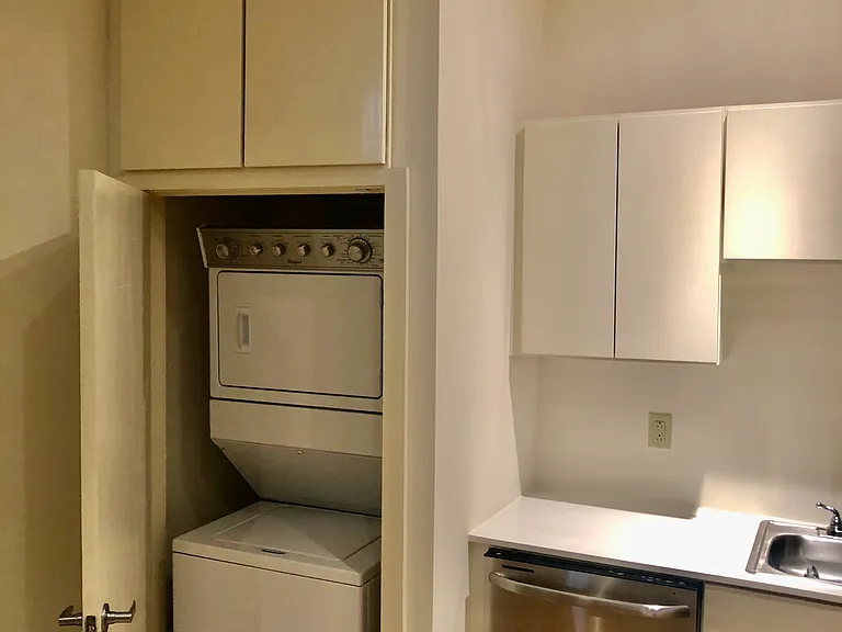 509 Baronne St #101 — Photo 16