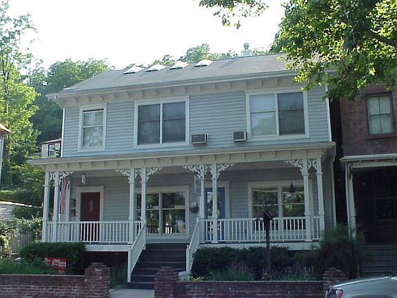 3rd image of 466 Piermont Ave