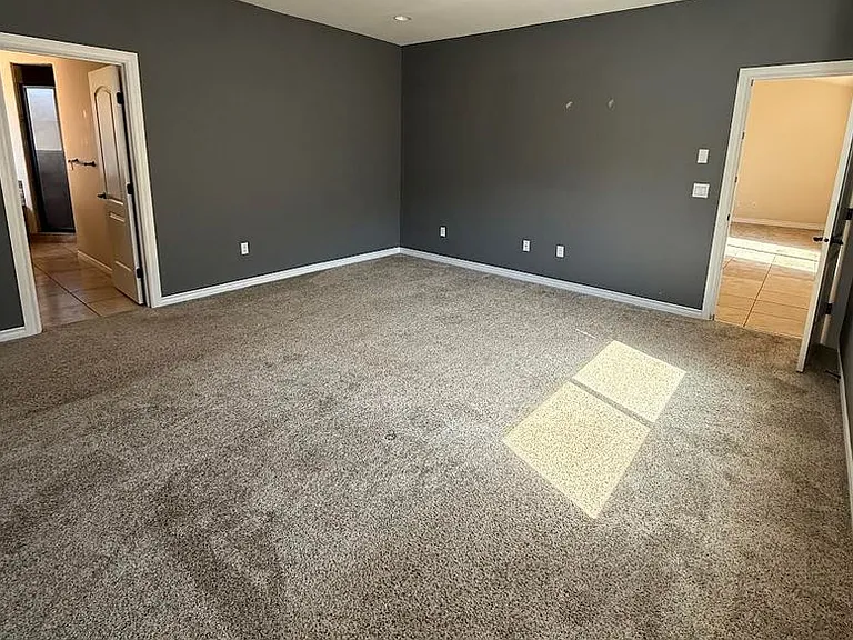 1399 Belmont Blvd — Photo 8