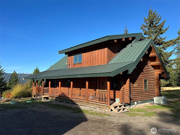 2nd image of 2960 Upper Peoh Point Road