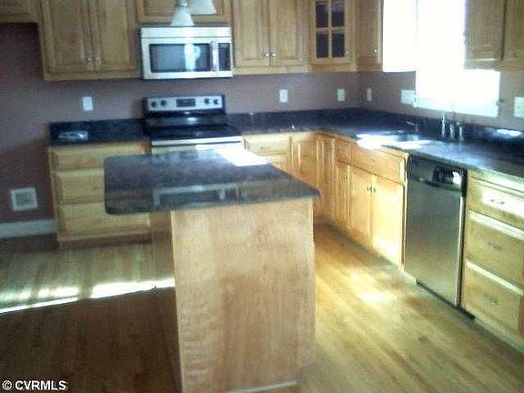 4th image of 10824 Willow Hill Ct