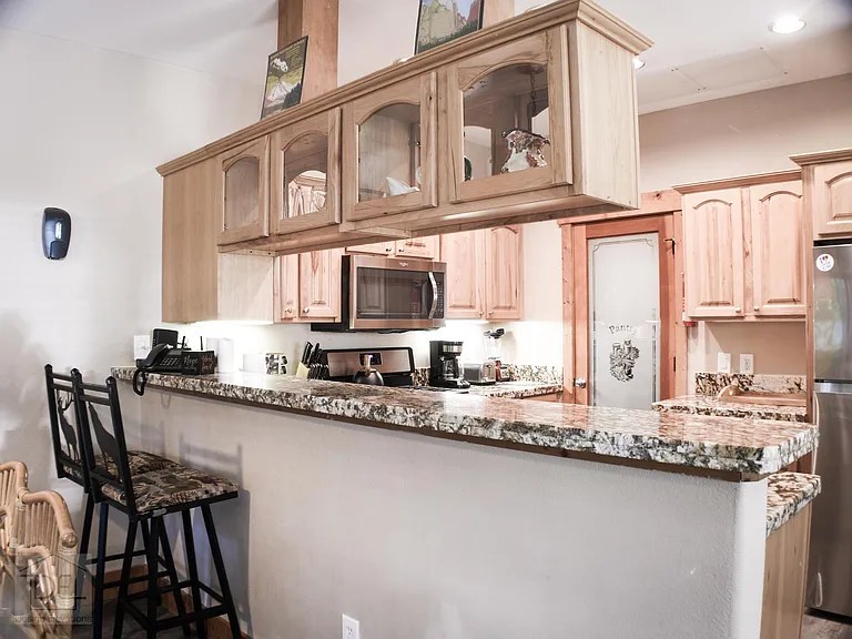 8732 Rainbow Ave — Photo 6