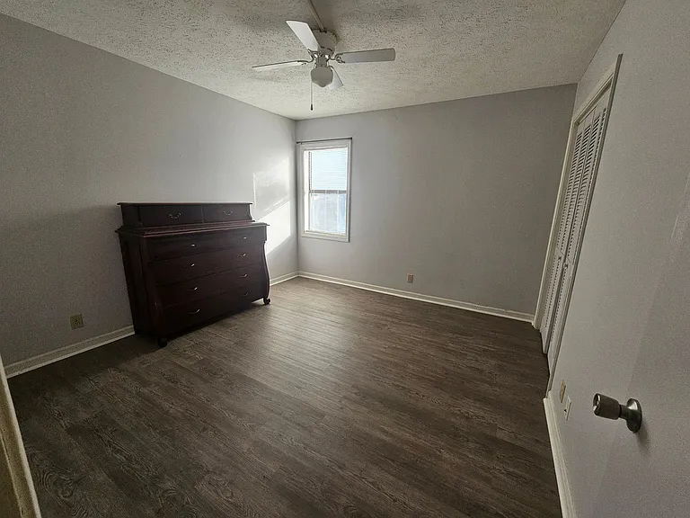 755 Burcale Rd #E6 — Photo 12