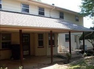 9228 Lansbrook Ln, Oklahoma City, OK 73132