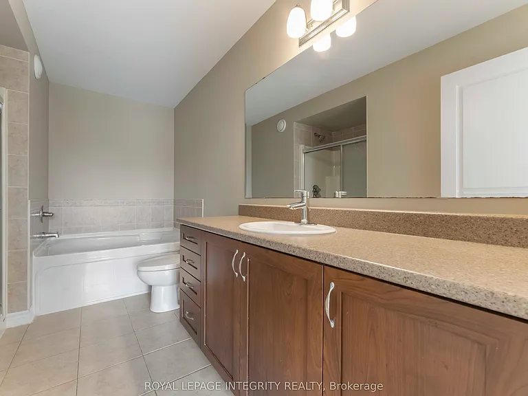 424 Cooks Mill Cres — Photo 16
