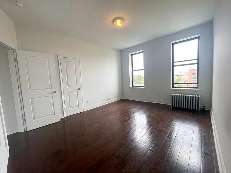 218 74th St #1 — Photo 4