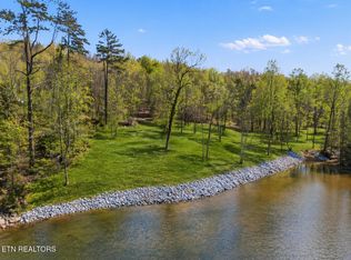 1 Headricks Cv, Lenoir City, TN 37772