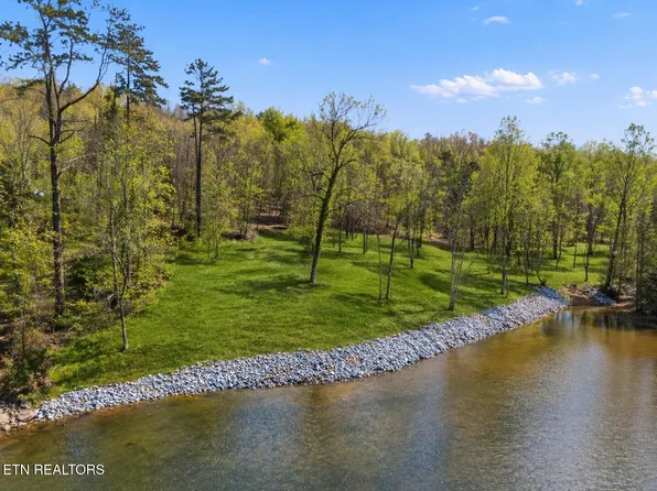 1 Headricks Cv, Lenoir City, TN 37772