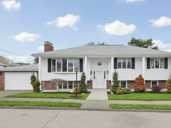 71 Case Dr, Revere, MA 02151