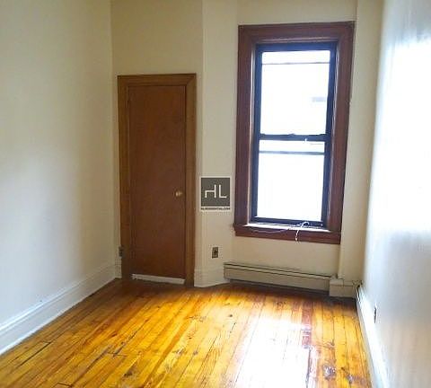 5th image of 547 Bergen St APT 4A