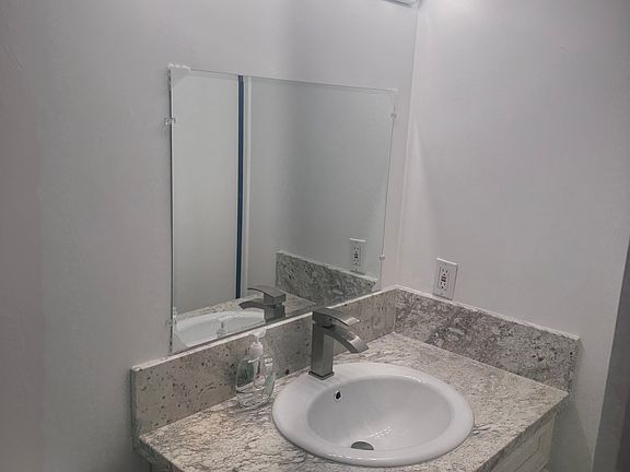 4th image of 1558 W 205th St #3