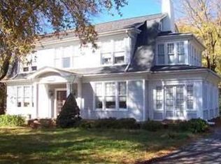 224 3rd Ave NW, Hickory, NC 28601