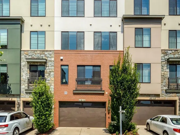 4912 Trail Vista Ln, Chantilly, VA 20151